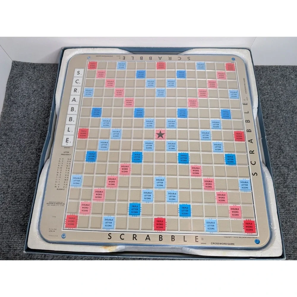 Vintage 1977 Scrabble Deluxe Edition Game Rotating Turntable 100%‎ Complete
